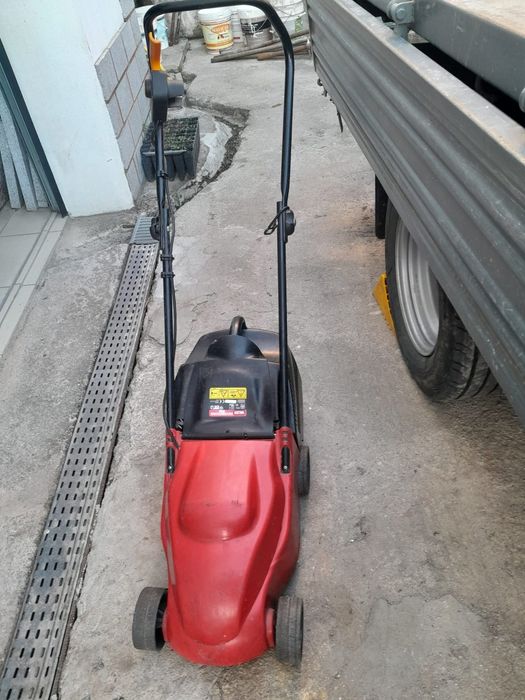 Cortador da relva 900W