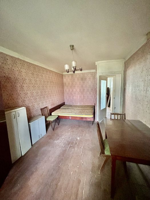 Продаж 2 х кімнатної квартири,Центр