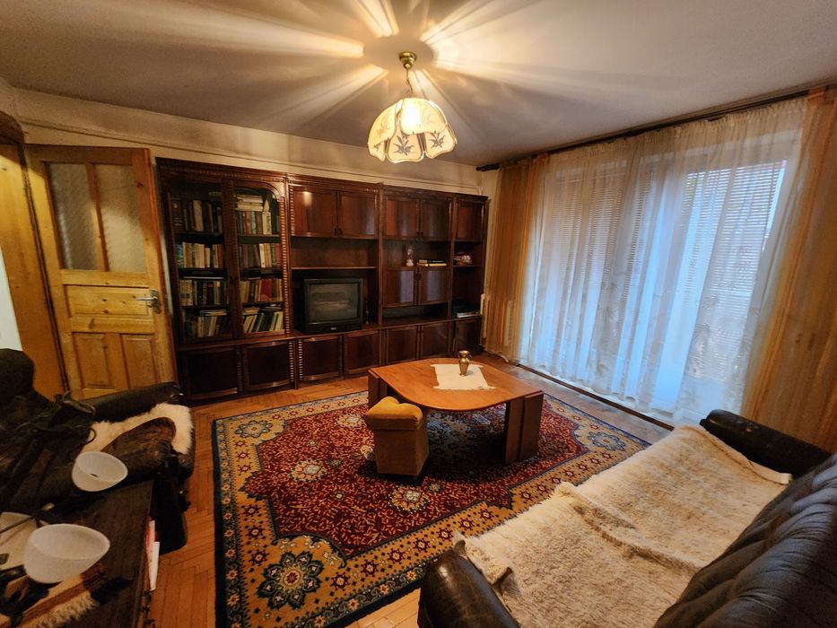 Продається будинок 120 м² у центрі – ідеальний для життя та бізнесу