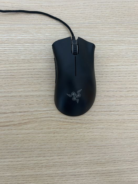 Rato razer deathadder essential