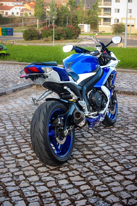 Suzuki GSXR 750 k8