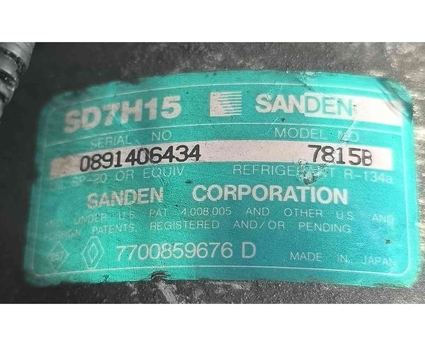 Compressor Ar Condicionado 7700859676D - RENAULT LAGUNA I