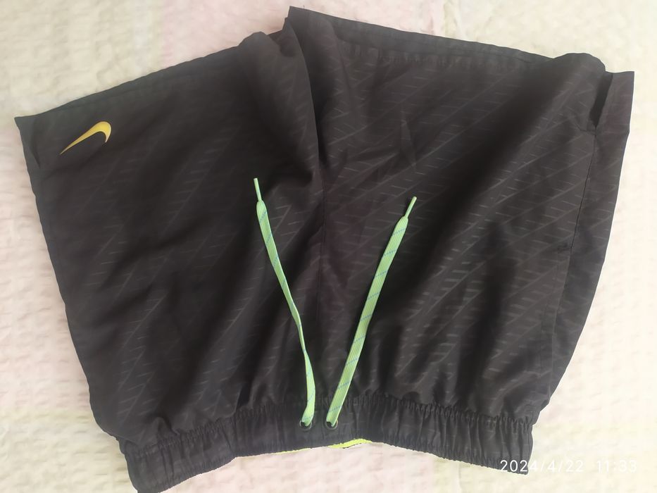 Spodenki biegowe nike