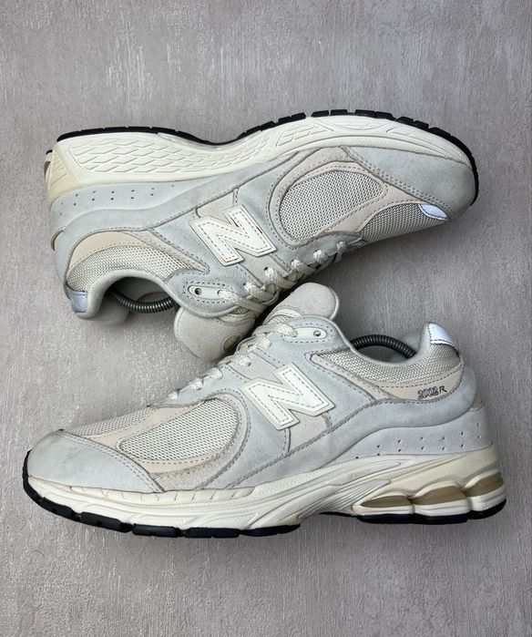 Кросівки New Balance 2002R