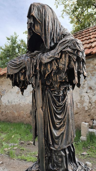 Декоративна садова статуя