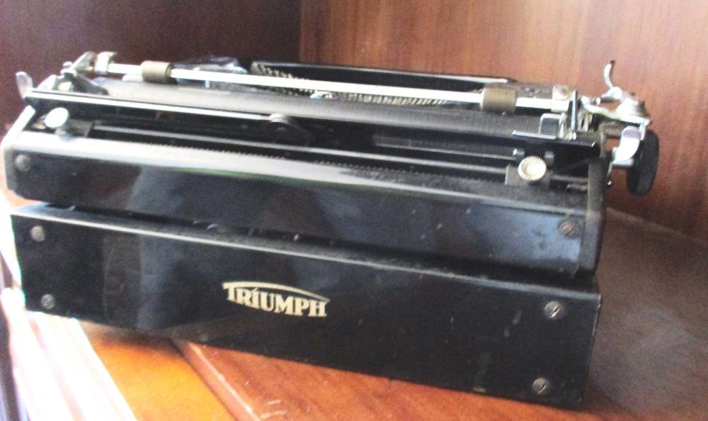 Maquina de escrever Triumph