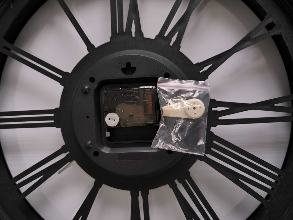 Zegar ścienny w stylu retro, 40 cm, nietykający