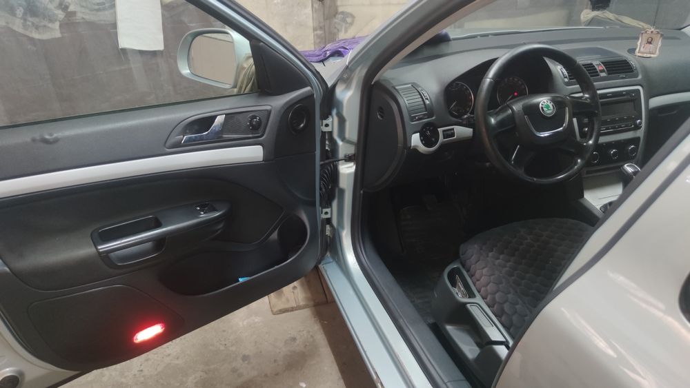 Skoda Octavia 2011 VIN TMBHT61Z5B2160246 фото оголошення 11 з 13