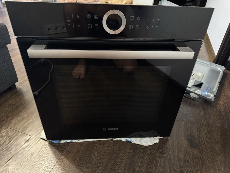 Духовка Bosh HBG634BB1/01