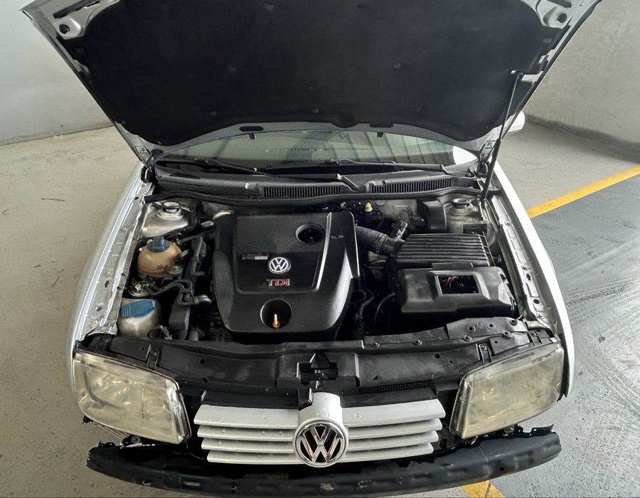 VW Bora 1.9 TDi Highline de 2000