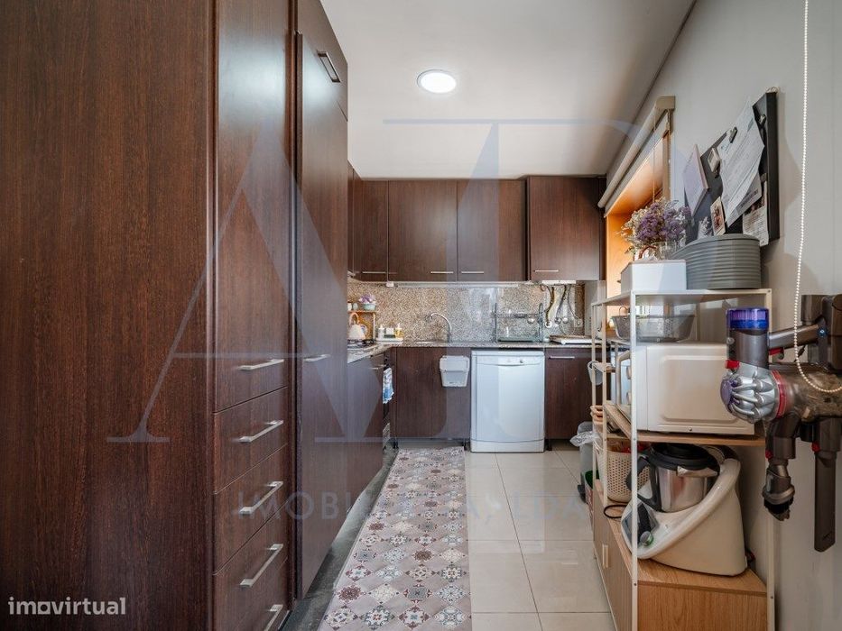 Apartamento T1 com Terraço em Fermentões