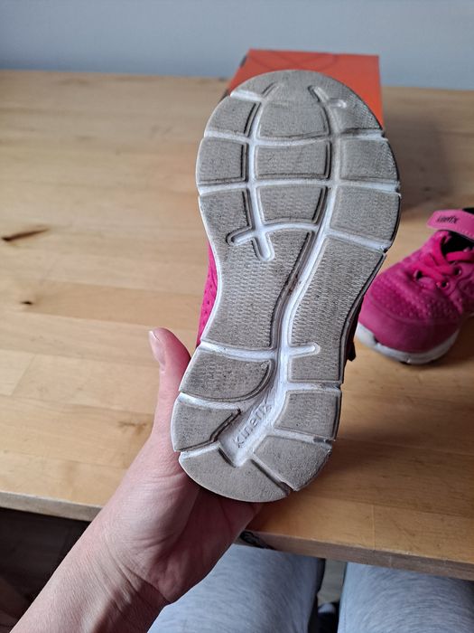 Adidaski w roz 24