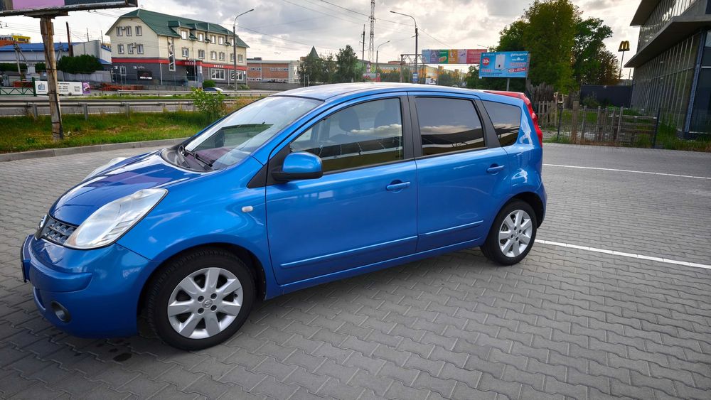 Nissan Note / 1,4 бензин / 2007