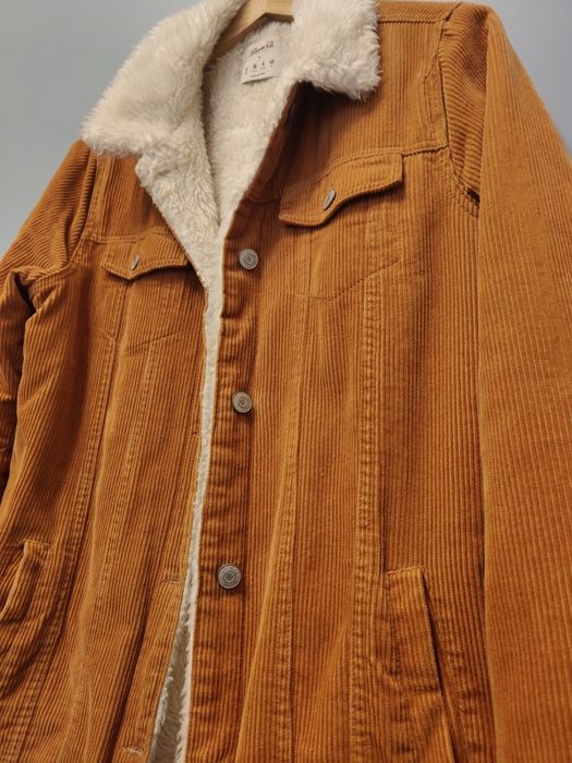 Zamszowa jesienna kurtka z kożuszkiem