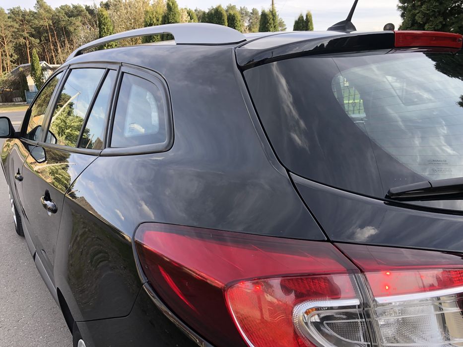 Подам рено меган 2012 рік