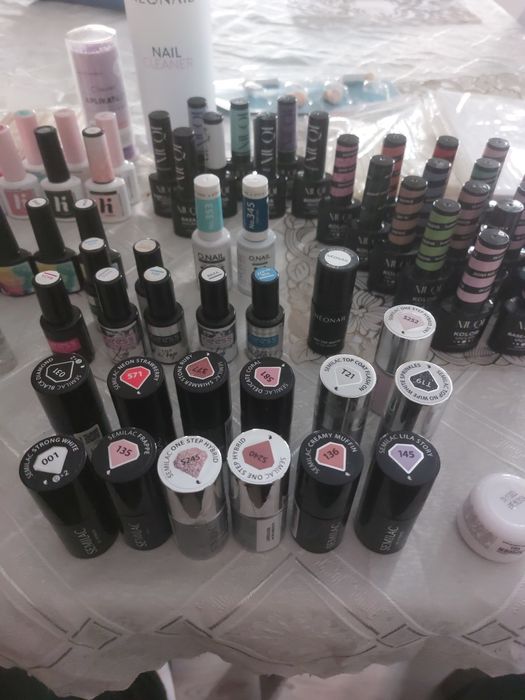 Zestaw do malowania paznokci większość jest nowa