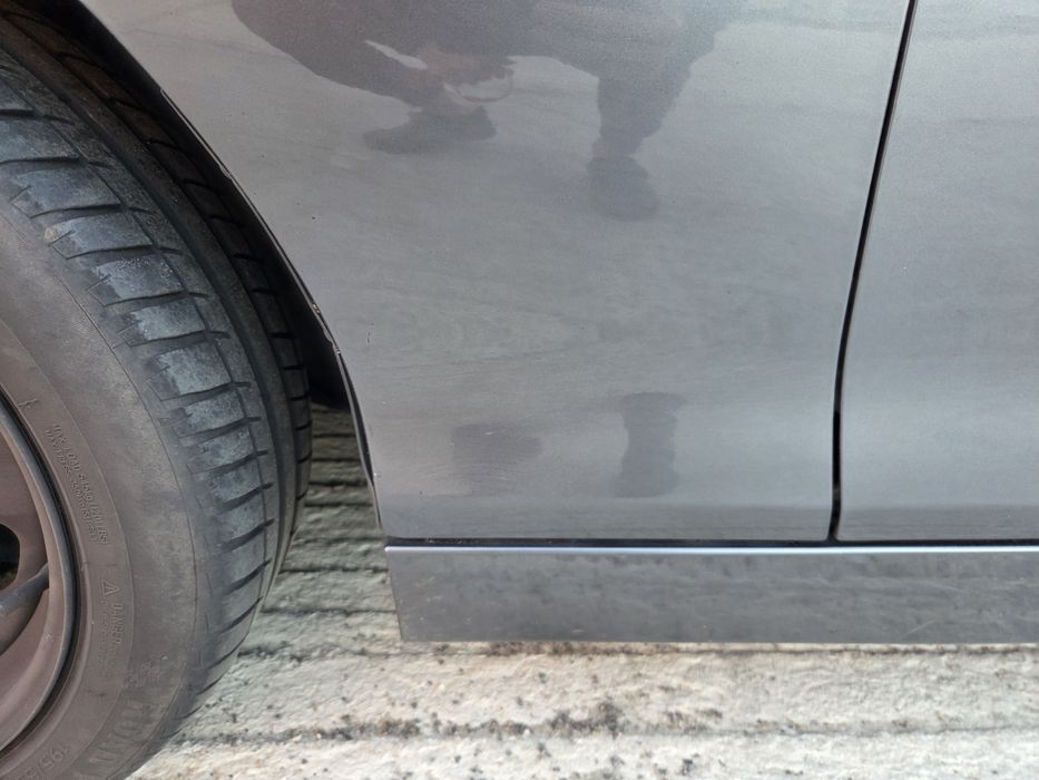 Błotnik lewy przedni BMW F20 F21 Mineralgrau B39 oryginał w kolor przód
