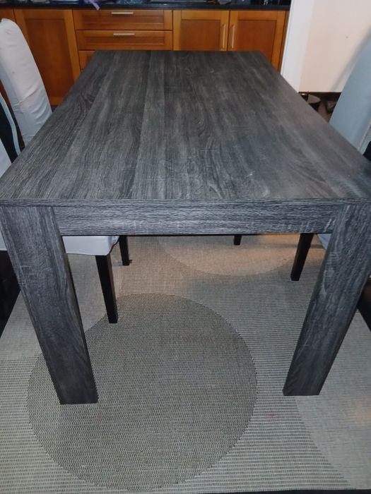 Mesa de jantar com cadeiras