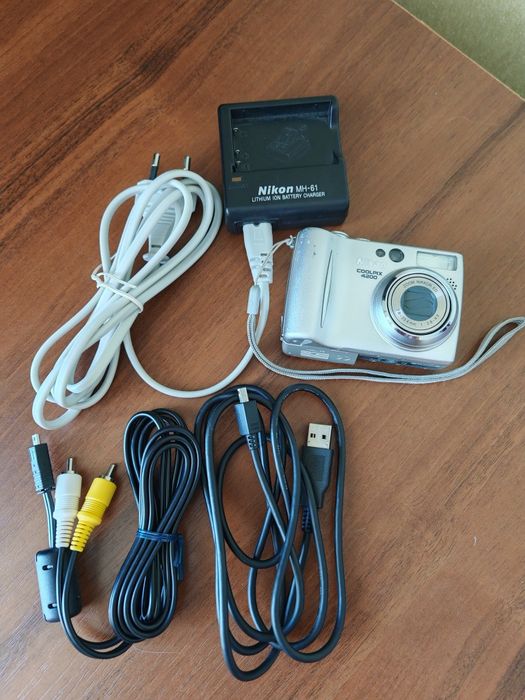 Фотоаппарат Nikon coolpix 4200