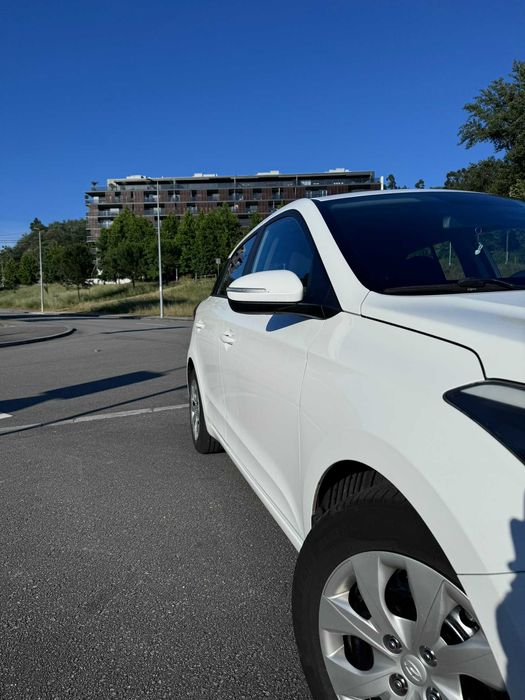 Hyundai i20 Comercial