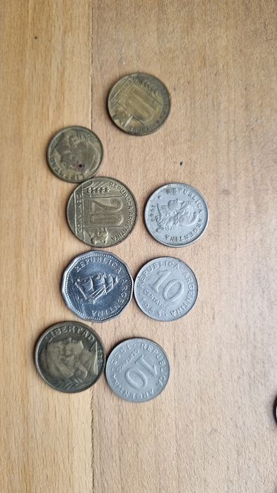 Moedas antigas variadas