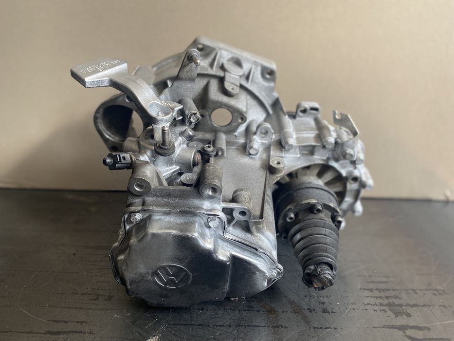 Кадді Октавія Тауран Гольф 5+ пасат b6 кпп коробка передач 1.9 tdi