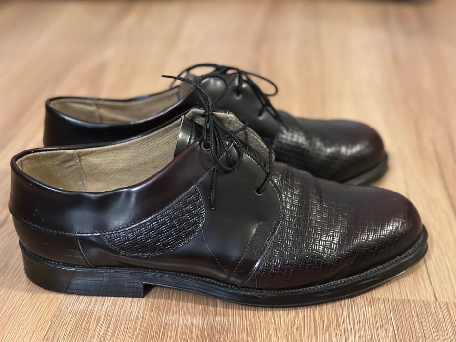 Buty półbuty męskie wiązane Perlak 44