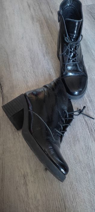 Ботільйони ботінки