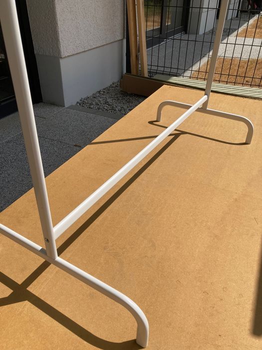 ikea wieszak na ubrania, biały