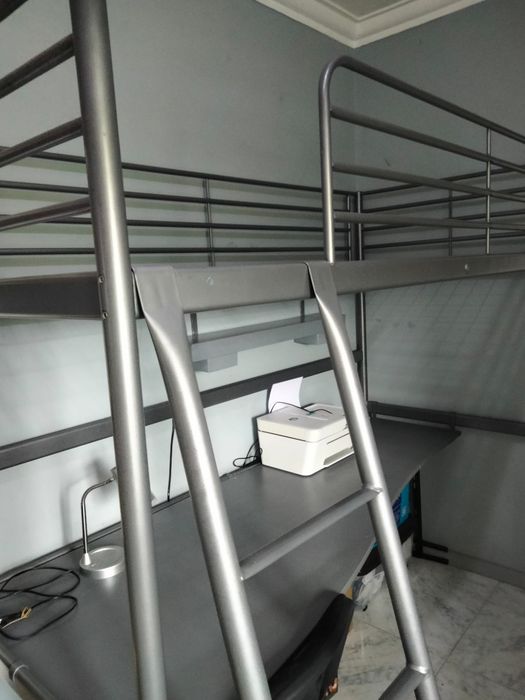 Beliche Ikea  em metal +secretaria