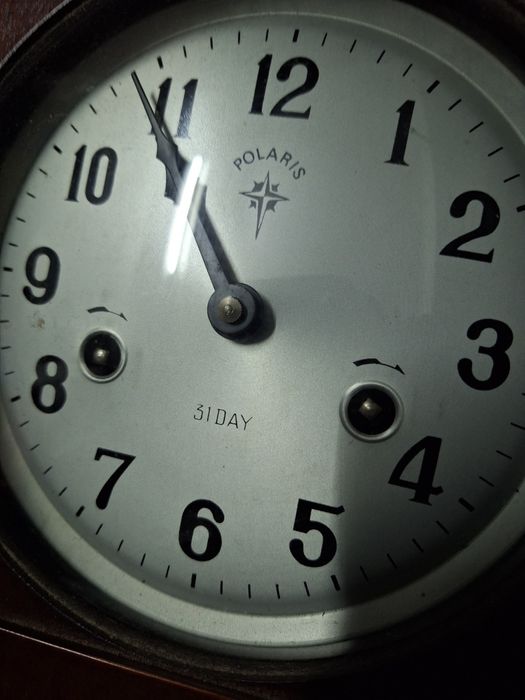 Relógio de parede de 31 dias