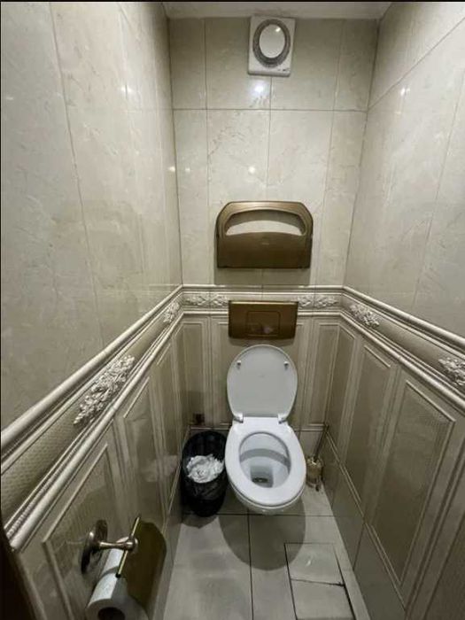 Фасадне приміщення 320 кв.м, літня Тераса, Центр, Саксаганского 129