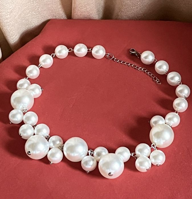 Nowa przepiękna kolia naszyjnik a'la perłowa