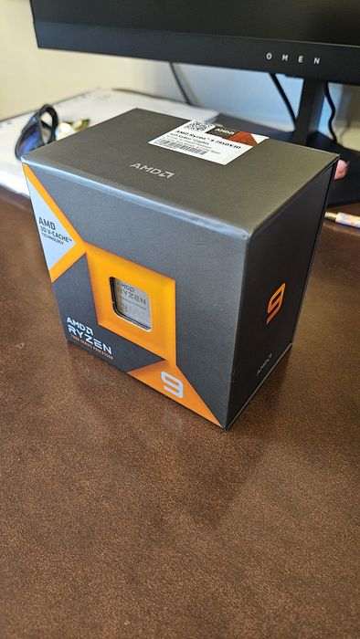 Procesor AMD Ryzen 7950X3D