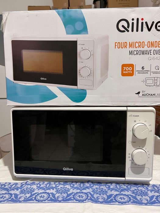 Forno de micro-ondas  Qilive. Q6423