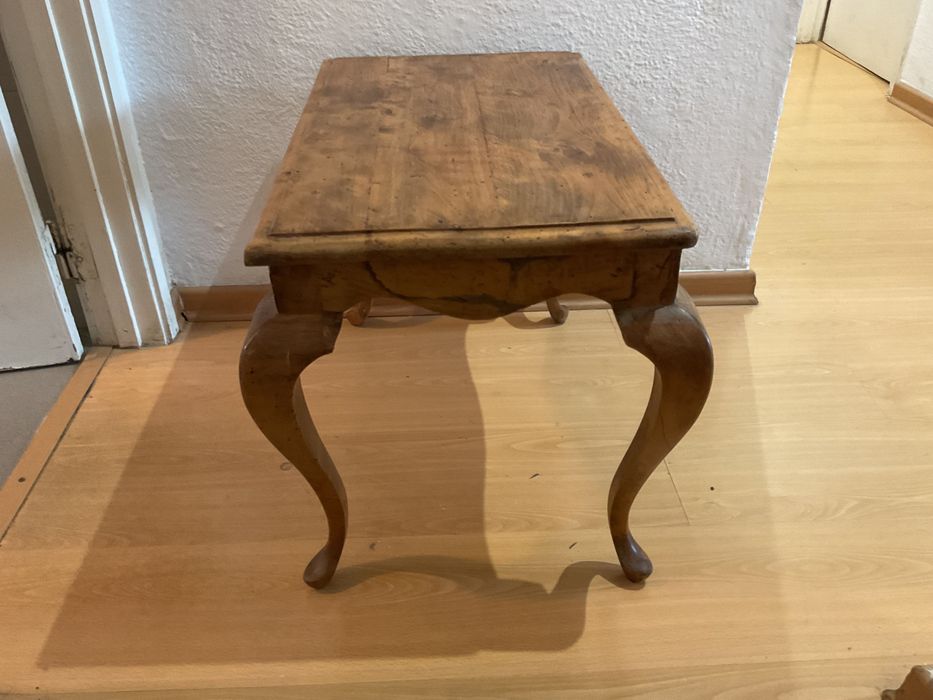 Mesa de apoio em madeira