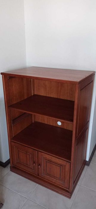 Móvel de sala multiusos