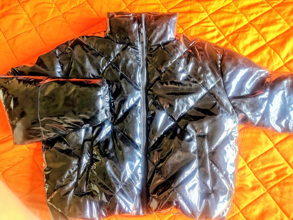 Kurtka krótka puchata świecąca oversize 44