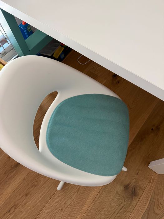 PÅHL Secretária, altura regulável branco/turquesa, 96x58 cm + LOBERGET / SIBBEN Cadeira p/secretária criança+coxim, branco/turquesa