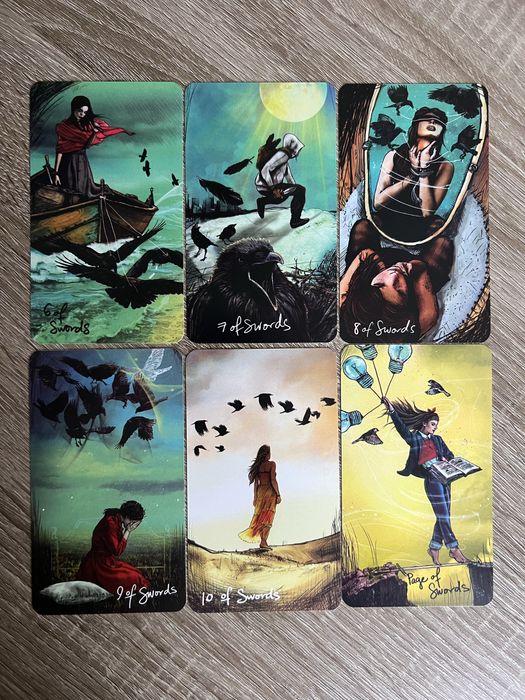 Розпродаж колод таро