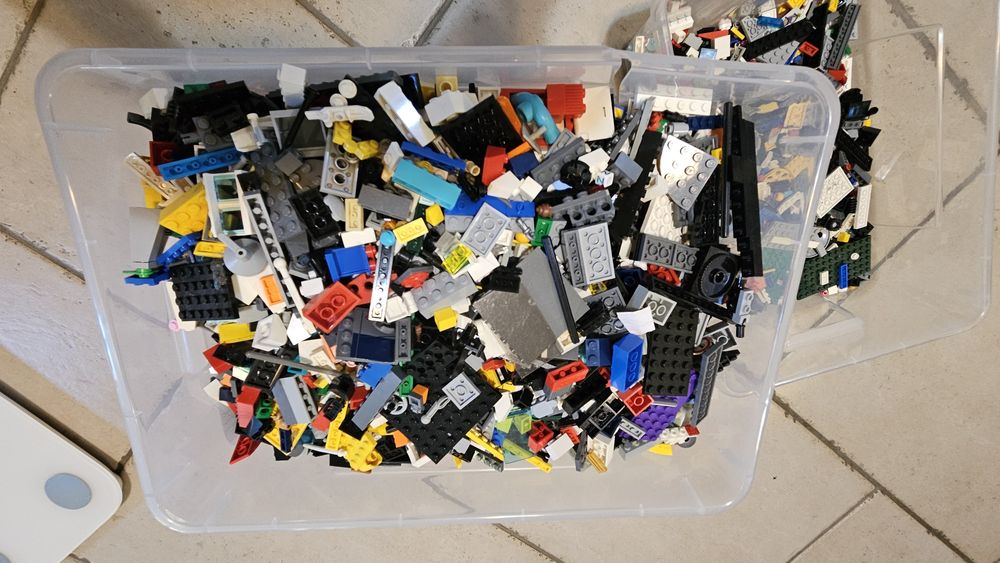Oryginalne klocki Lego mix ( dużo kół od samochodu)