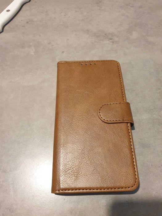 skórzane etui Iphone 12