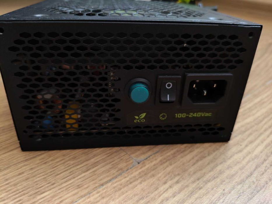 Блок живлення Gamemax VP700 700W