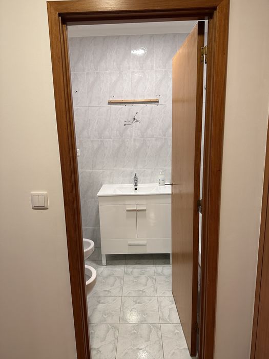 T2 REMODELADO NO AMIAL – Porto | Para estudantes