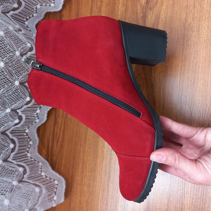 Черевички жіночі