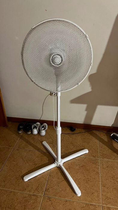 Ventilador pedestal