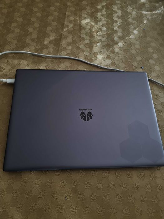 Portatil Huawei matebook x pro
