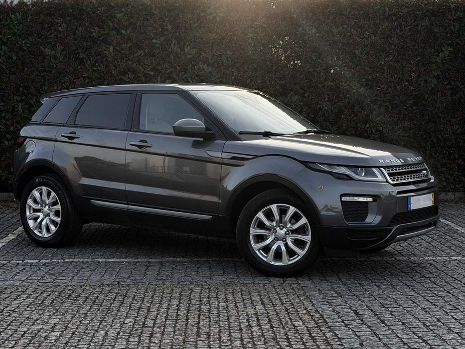 LAND ROVER RANGE ROVER EVOQUE 2.0 eD4 SE Premium → !!! Versão facelift + Nacional + Histórico completo + Estado imaculado !!!