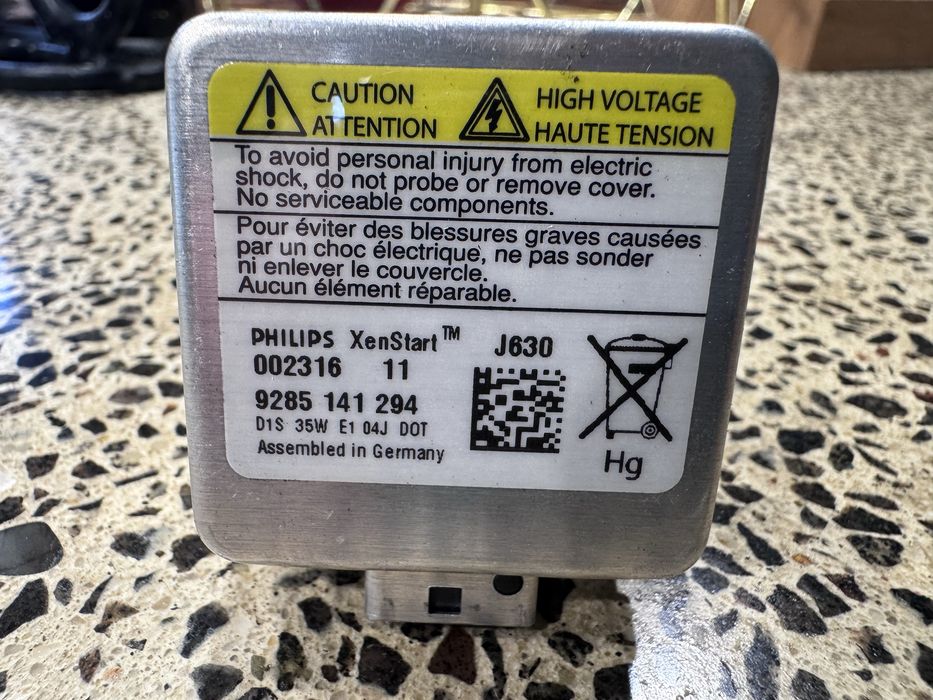 Ксенонова лампочка з блоком PHILIPS J630