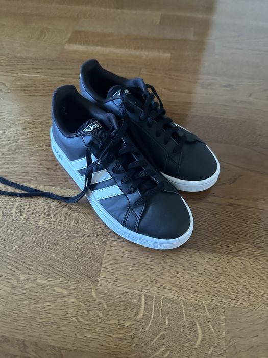 Кросівки Adidas 40